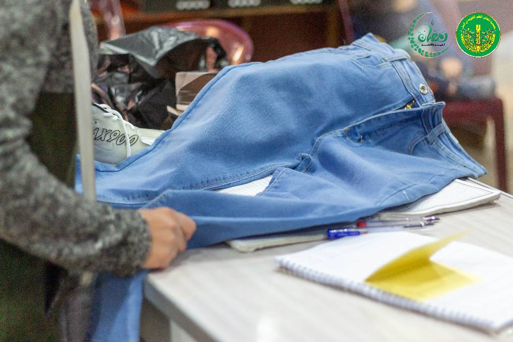 تم الانتهاء من توزيع رواتب المدرجين ل 1250 عائلة في شهر رمضان المبارك، مع تقديم بعض المساعدات💚✨